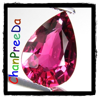 Rubellite รูบี้ไลท์ รูปหยดน้ำ 3.22 กะรัต ขนาด12.1x8.5x5.2สีแดงอมชมพูเข้มเนื้อสะอาดเมื่อมองด้วยตาเปล่า ไม่มีตำหนิชัดเหมือนในรูป รูปร่างสวย สมส่วน ไฟดี
