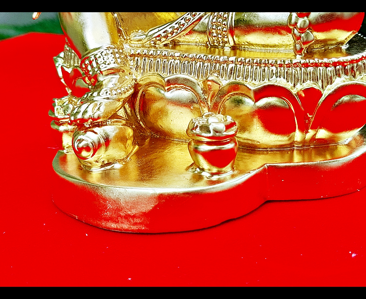 รูปหล่อ ท้าวเวสสุวรรณ ปาง ไฉ่ซิงเอี๊ย(ธนบดี) นั่งรับทรัพย์ เนื้อทองเหลือง ปิดทองแท้(ปิดทองก่อนปลุกเสก) ปี2564 - (เทพเจ้าแห่งโชคลาภ ความมั่งคั่ง) (ขนาดตั้งบูชา หน้าตัก4นิ้ว ฐาน4นิ้วครึ่ง สูง6นิ้ว) #พิธีนี้ไฉ่ซิงเอี๊ยท่านมาสงเคราะห์ปลุกเสกเอง