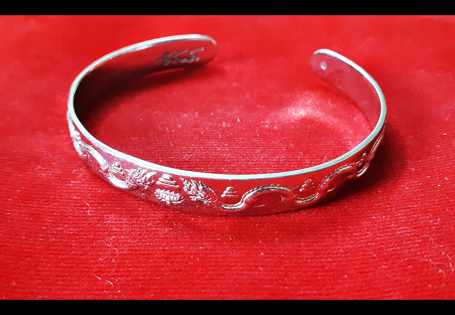 กำไล นวหรคุณ เนื้อเงินแท้ รุ่นแรก ปี2560 - หลวงพ่อเล็ก วัดท่าขนุน