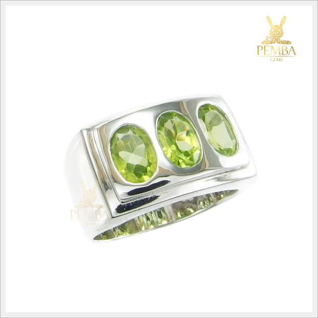 แหวนเพริดอตแท้ สีเขียวอ่อน เงินแท้925 ชุบทองคำขาว แหวนพลอยแท้