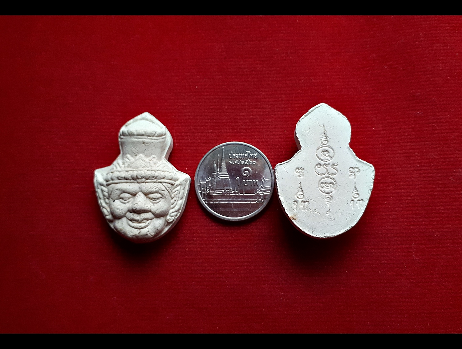 ปู่ฤาษีนารอท บรมครู เนื้อผง (ดุริยเทพประทานความสำเร็จ เสน่ห์เมตตามหานิยม ไม่ว่าจะมีการบูชาสิ่งใด หากไม่มีการเชิญท่านแล้วพิธีมักไม่สมบูรณ์) - หลวงพ่อเล็ก วัดท่าขนุน (อฐิษฐานจิต ปี2563 ณ วัดบ้านห้วยน้ำขาว))