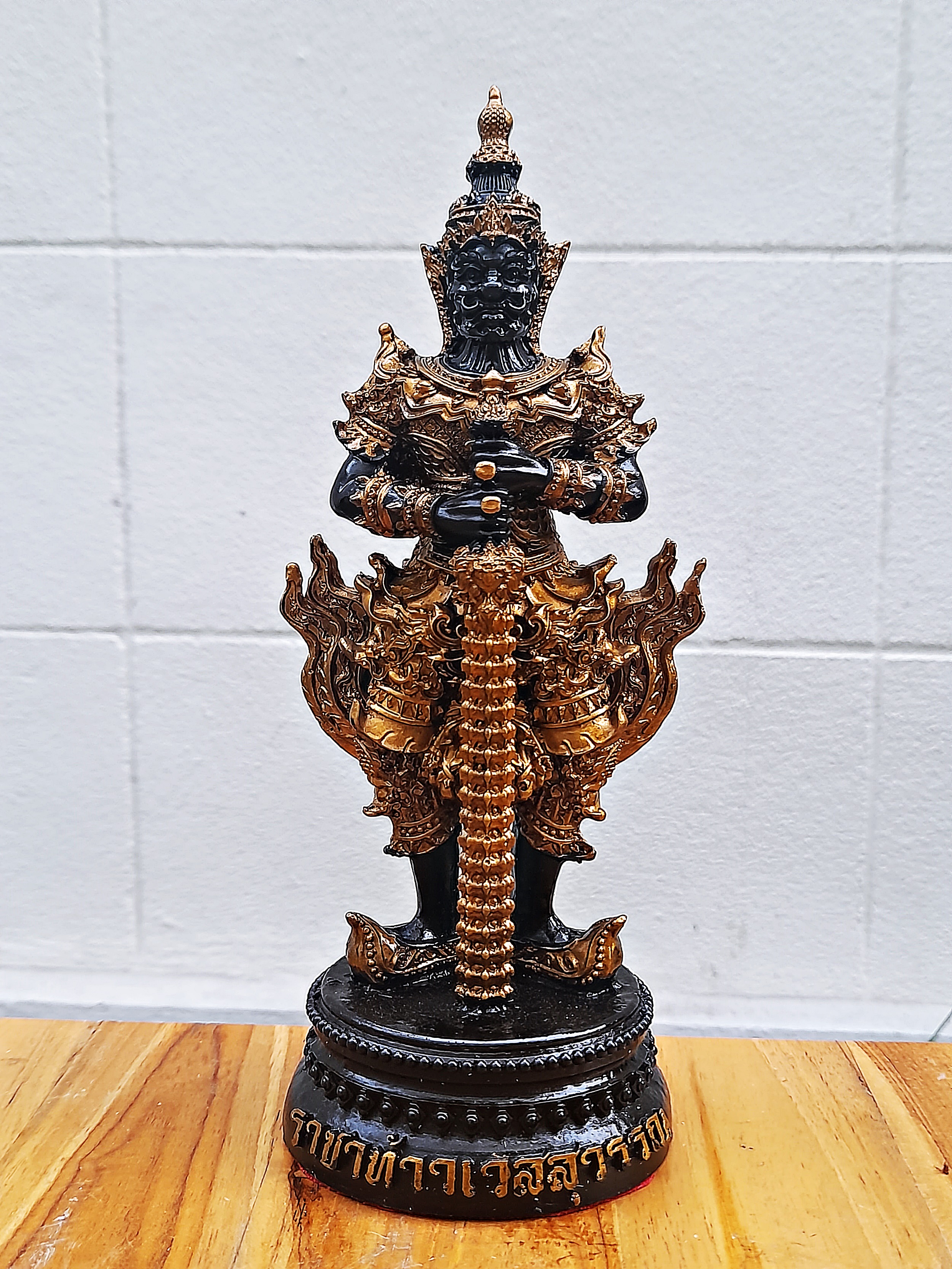 รูปหล่อ ท้าวเวสสุวรรณ สีดำ ชุดสีทอง (สูง 9นิ้ว) เนื้อแร่เหล็กน้ำพี้ ปี2565 #รับประกันแท้