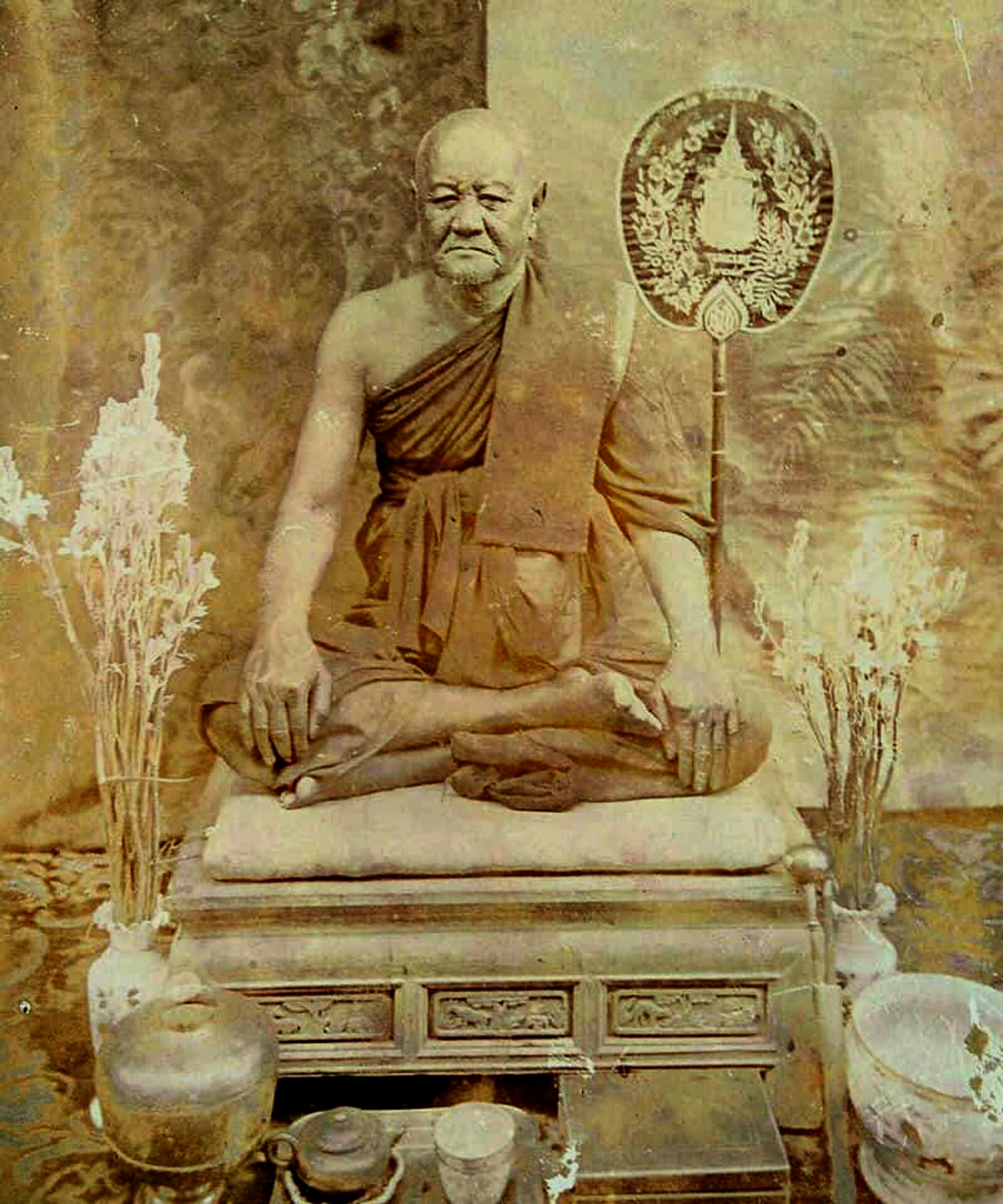 พระพุทธ ประทับทรงไก่(ขี่ไก่ ทรงไก่ หมายถึง ไก่หากินเก่ง) เนื้อผงมวลสารเก่า ปี2537 #รับประกันแท้ - (หลวงพ่อเล็ก วัดท่าขนุน ปลุกเสก วัดหลวงพ่อสุ่น วัดบางปลาหมอ ใน ปี2563)