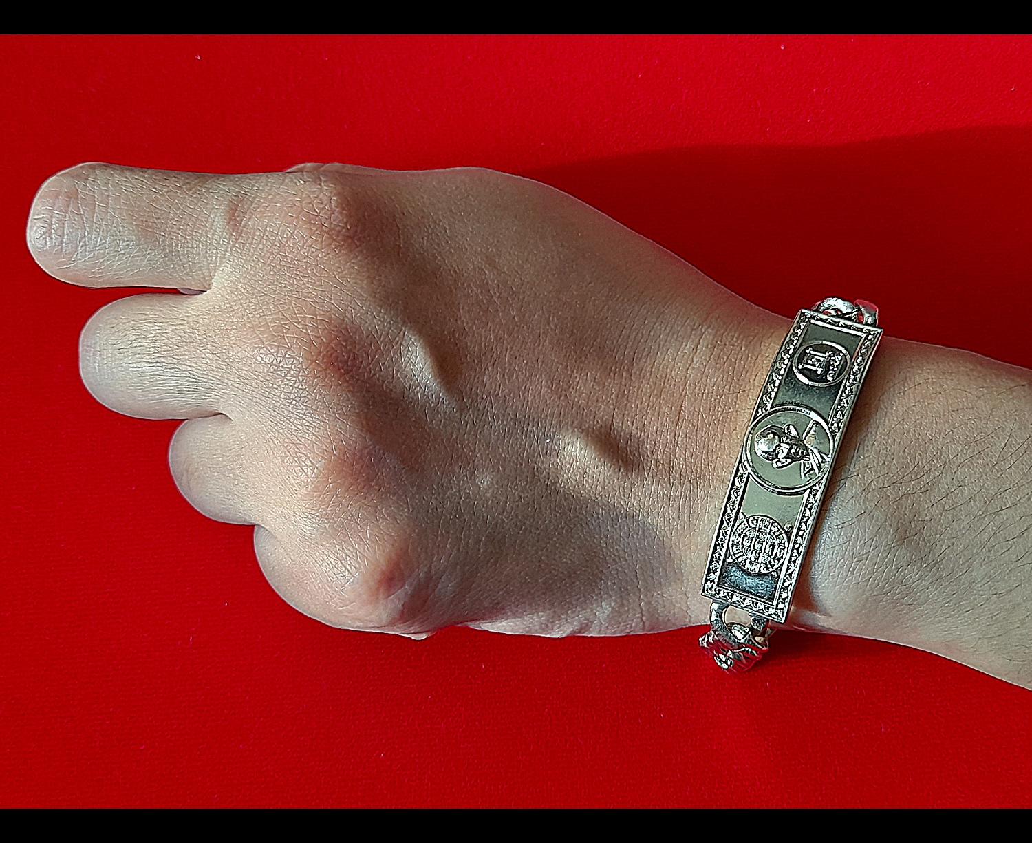 เลสสร้อยข้อมือ ยันต์หนุนเสริมดวง หลวงพ่อกวย วัดโฆสิตาราม(วัดบ้านแค) จ.ชัยนาท เนื้ออับปาก้า (เส้นเล็ก น้ำหนัก2บาท) ปี2564 - #สร้างและปลุกเสกจากวัดโฆสิตาราม #รับประกันแท้