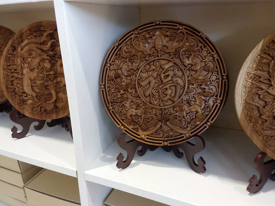 กรอบรูปไม้ ไม้สักแกะสลัก พระแกะสลัก ภาพมงคลเสริมฮวงจุ้ย