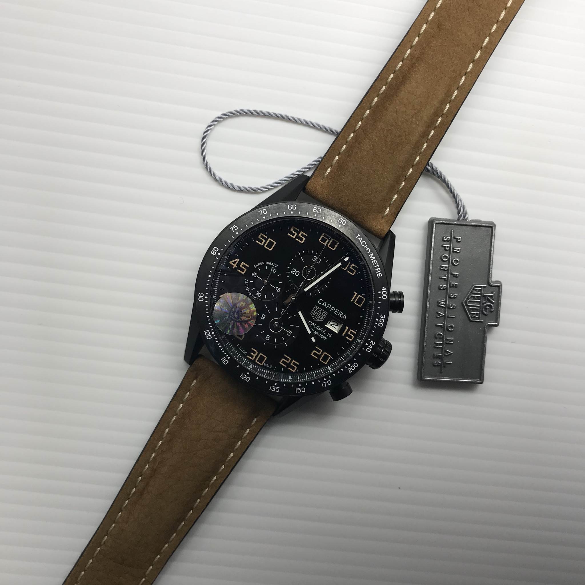 นาฬิกา Tag Heuer Carrera Calibre 16 Day - Date Chronograph Black Titanium - Automatic สายหนังหน้าดำเข็มขาว