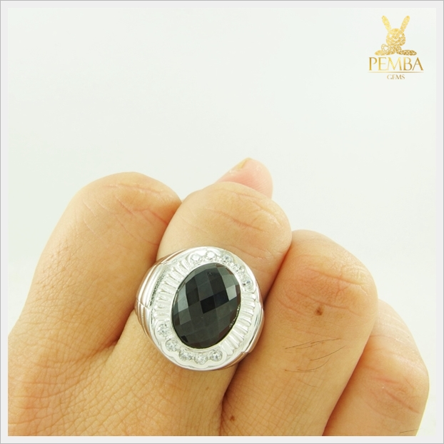 แหวนนิล เงินแท้925 ชุบทองคำขาว เสริมอำนาจบารมี สำหรับคนเกิดวันเสาร์