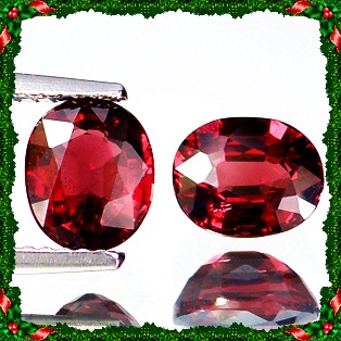 Spinel รูปไข่สีแดง มองผิวเผินคล้ายพลอยเนื้อแข็ง น้ำหนักรวม 3.21 กะรัต ขนาด 6x7.3x4 และ 6.1x7.4x3.8 มิล สีแดงเข้ม ความสะอาดมองตาเปล่าสะอาด 98% ไฟดี