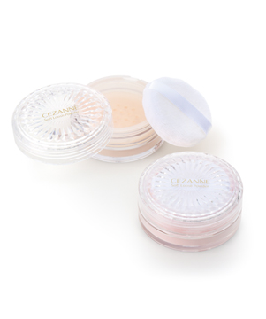 Cezanne Soft Loose Powder SPF16 PA++ #01 Lucent ฺBeige แป้งฝุ่นเนื้อนุ่มละเอียดใหม่ล่าสุด ที่ช่วยปรับสีผิวให้มีความเนียน ให้ลุคผิวสวยแบบแมทท์ โทนสีเบจใช้ได้กับทุกสีผิว