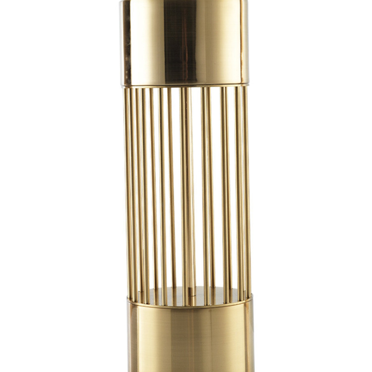 โคมไฟตั้งโต๊ะโป๊ะผ้าสีขาว38cm ฐานวางโลหะเหล็กเซาะร่องสีทองเหลือง [A225]