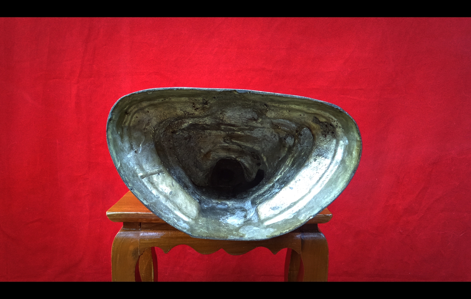 หลวงพ่อทอง วัดเขาตะเครา เนื้อ โลหะ ทองเหลืองรมดำ