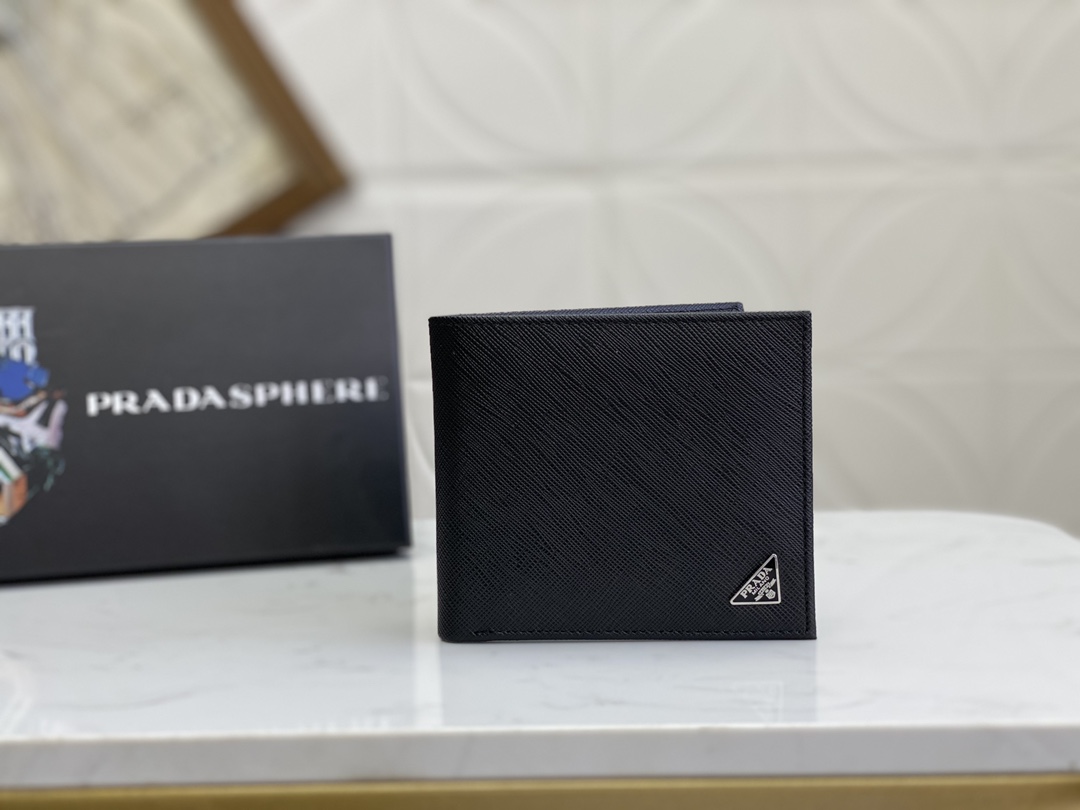 กระเป๋าสตางค์ pd saffiano short wallet ผู้ชาย ใบสั้น สีดำ มีหลายลายกดดูเพิ่ม