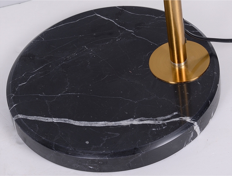 โคมไฟตั้งพื้นทรงโค้งโมเดิร์นสีทอง [FLMG-1]