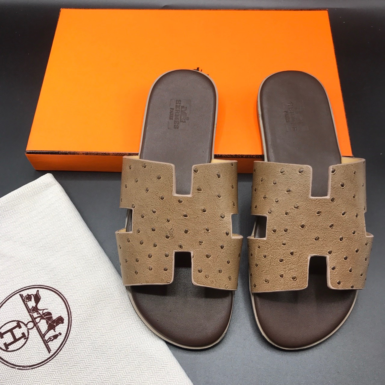 รองเท้าแตะ hm men sandal มีหลายสี หลายแบบ size 38-45 กดดูเพิ่ม