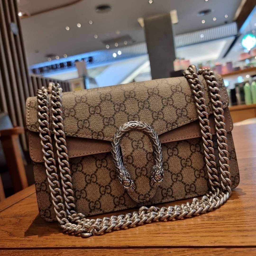 GC CROSSBODY BAG WITH GWP (แอดไลน์ก่อนสั่งซื้อ)