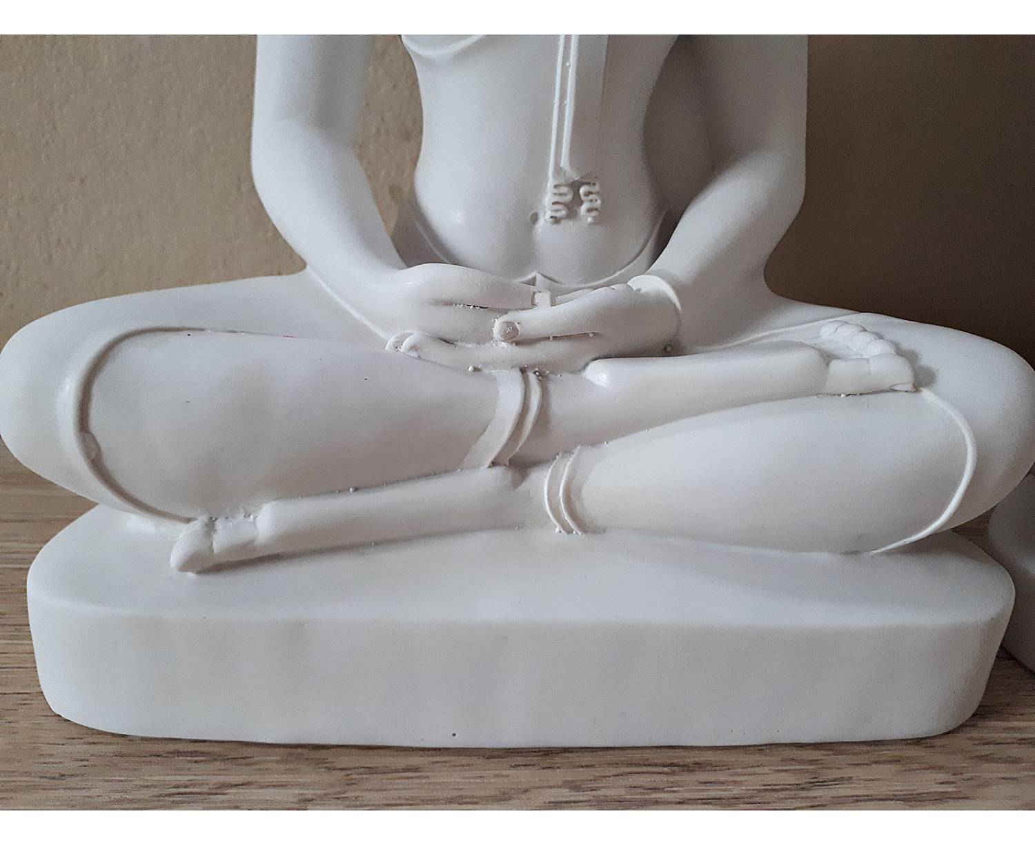 รูปหล่อ พระพุทธรูป เชียงแสนสุโขทัย ปางสมาธิ ปางมารวิชัย เนื้อเรซิ่น สีขาวงา - (หน้าตัก9นิ้ว สูง13.5นิ้ว ลึก5นิ้ว)