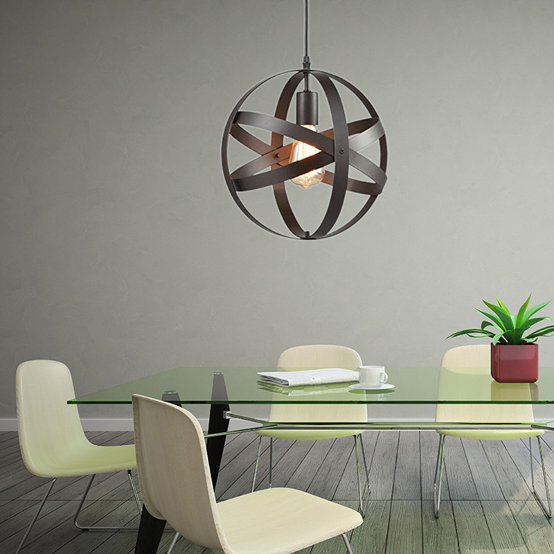 โคมไฟแขวนเพดานเหล็กดัดทรงกลม Spherical สีดำ [RP1022]