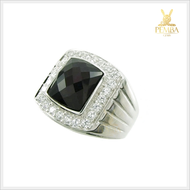 แหวนนิล ล้อมเพชรCZ งดงาม เสริมอำนาจบารมี ลูกน้องรักใคร่