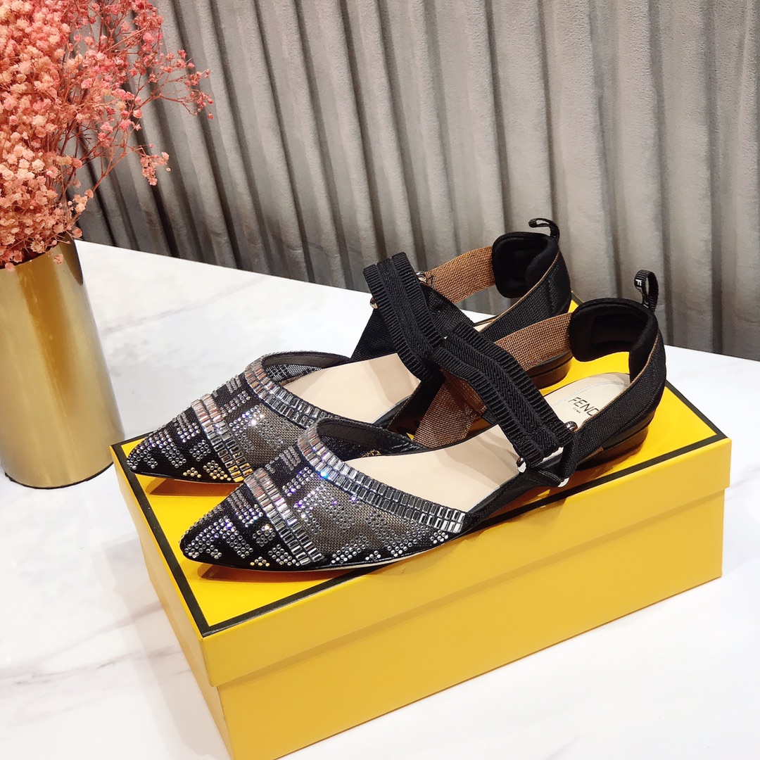 รองเท้า fd flat ส้นแบน ,ส้นสูง 2 นิ้ว 3.5 นิ้ว สอบถามไซส์ได้ค่ะสต็อกของเปลี่ยนตลอด