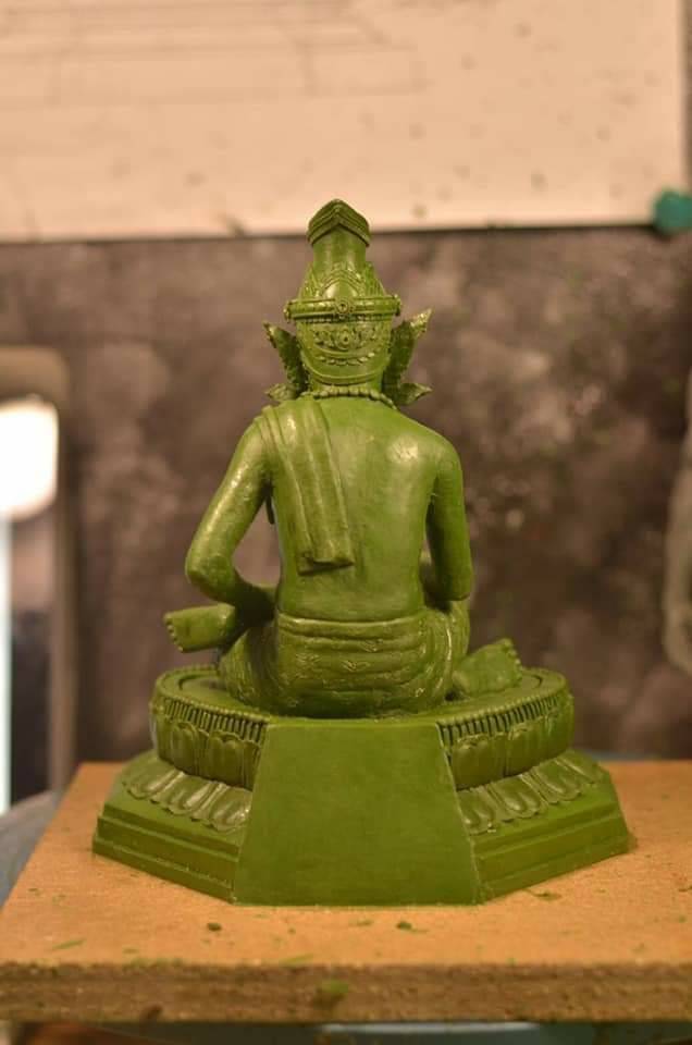 รูปหล่อ ปู่ฤาษี เนื้อทองเหลือง (ขนาด4นิ้ว ฐานกว้าง6นิ้ว สูง7.5นิ้ว) (ฐานกับองค์ปู่ฤาษี ถอดได้) ปี2563 #ปลุกเสกแล้ว #รับประกันแท้ (จำนวนในการจัดสร้าง แค่119องค์)