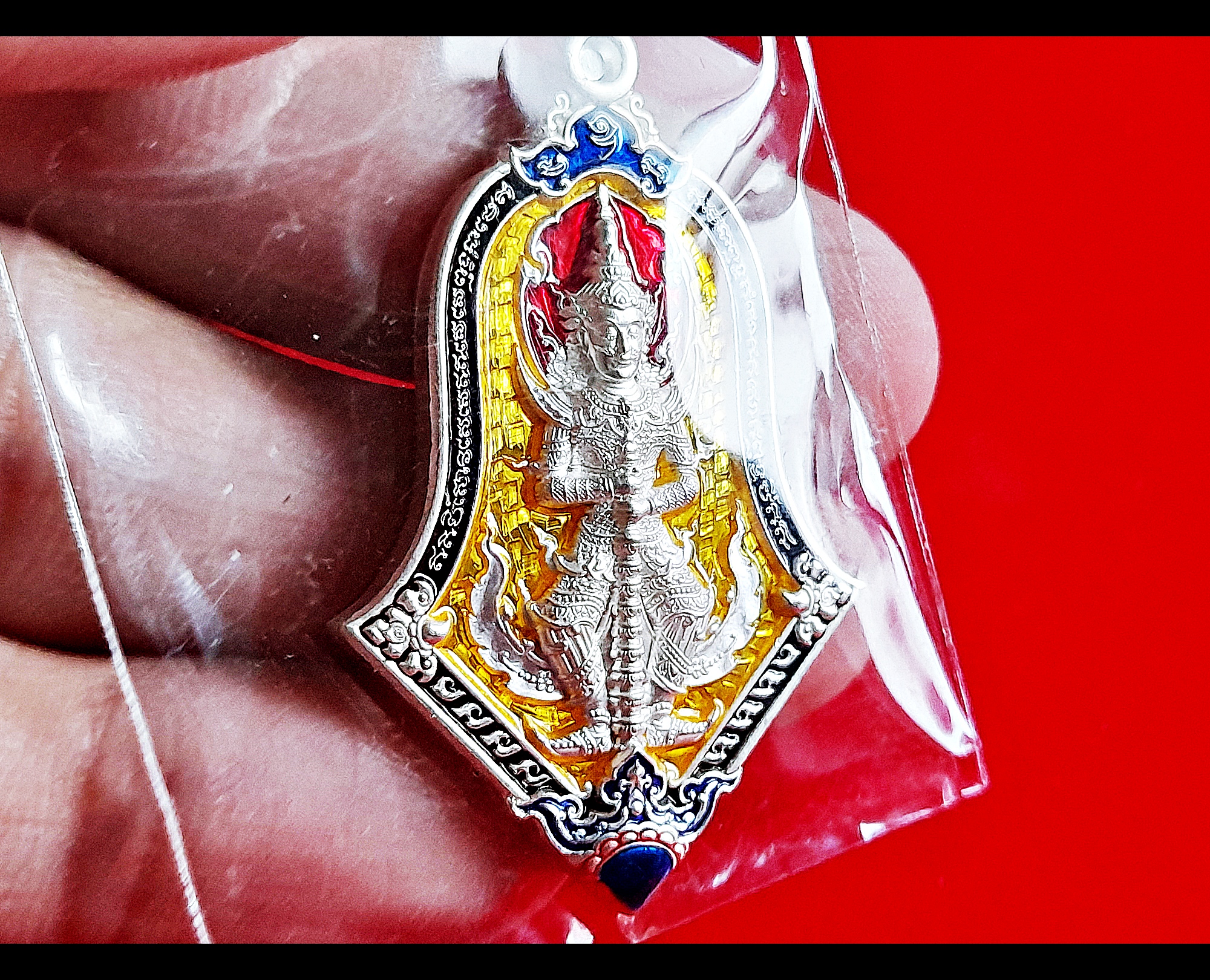 เหรียญท้าวเวสสุวรรณ ปางหน้าเทพบุตร หลังยันต์เกราะเพรช (โค็ดเลขสวย ๙๔) (ตอกโค็ดเจดีย์ ตอกเลขไทยรันเลข สลักนาม หลวงพ่อเล็ก วัดท่าขนุน และยันต์ต่างๆ) เนื้อเงินแท้ ลงยาเหลืองทอง ปี2564 (จัดสร้างน้อย เพียงแค่199เหรียญ) #รับประกันแท้ - หลวงพ่อเล็ก วัดท่าขนุน ปล