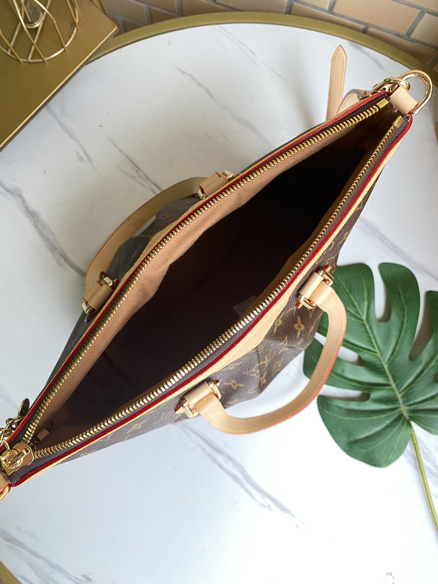 กระเป๋า LV palermo 14.5 นิ้ว หนังแท้