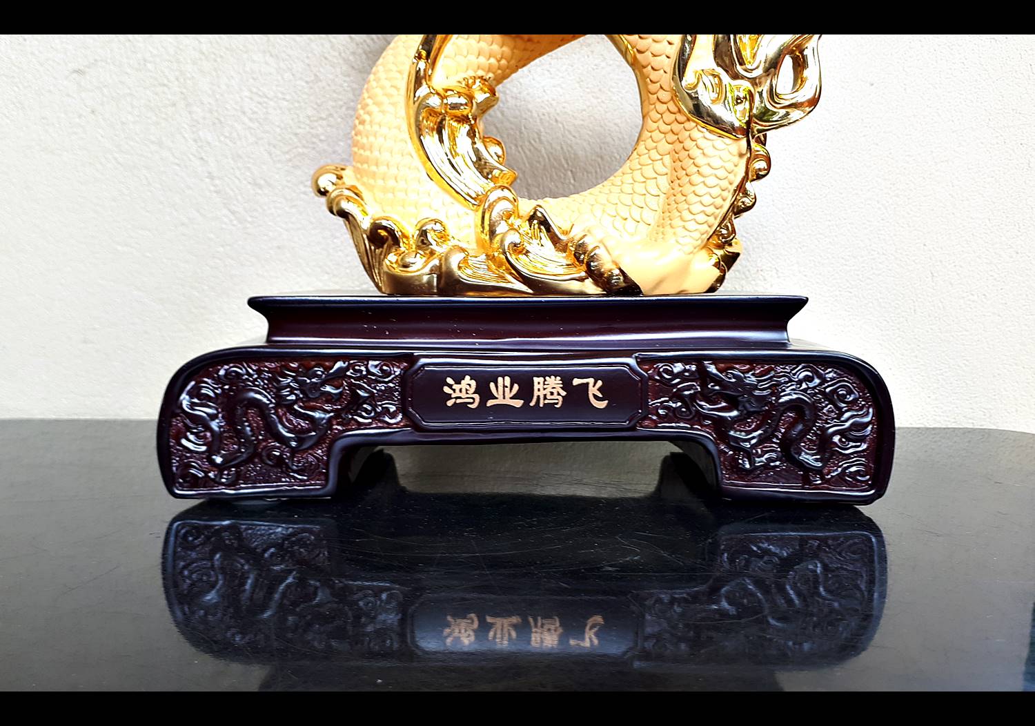 รูปหล่อ รูปปั้น มังกร ขดตัวเลข8 อินฟินิตี้ เนื้อเรซิ่น ชุบทอง (ขนาด10-11นิ้ว)