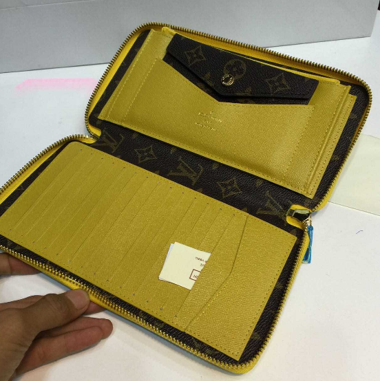 พร้อมส่ง กระเป๋าสตางค์ lv daily organizer มีหลายสี