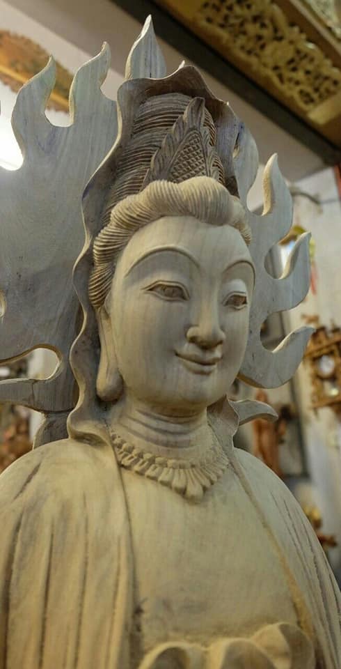 พระแม่กวนอิม เจ้าแม่กวนอิม ไม้สักแกะสลัก (สูง40นิ้ว)