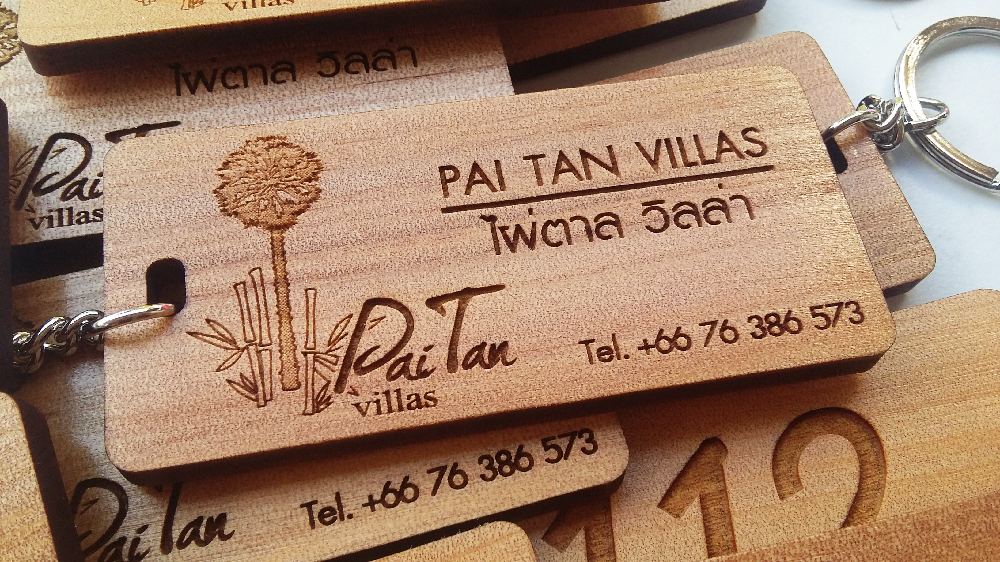 พวงกุญแจไม้ พวงกุญแจรีสอร์ท - ไผ่ตาลวิลล่า (Pai Tan Villas) ภูเก็ต