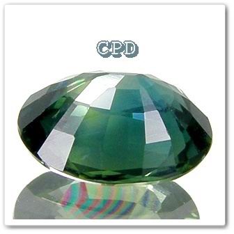 พลอยเขียว Green Sapphire มรกตบางกะจะ รูปไข่ 1.12 กะรัต สีเขียวเข้ม ไม่ดำ เนื้อใสสะอาด มีแถบสีบ้างเล็กน้อย ไฟดี เจียระไนสวย จากเขาพลอยแหวน