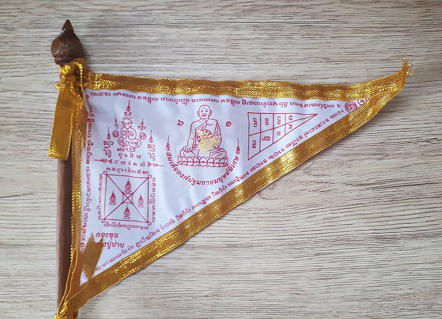 ธงเงินล้านเรียกลาภ (รวมวิชาต่างๆที่เกี่ยวกับ มหาลาภ ดึงดูดเงินทอง ค้าขาย คล่องตัว) ปี2561 #รับประกันแท้