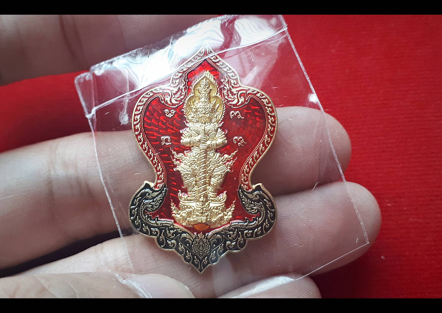 เหรียญ ท้าวเวสสุวรรณ หลัง หลวงพ่อหนุน วัดพุทธโมกข์ เนื้อทองระฆัง (ลงยาสีแดงขอบสีแดง) ปี2561