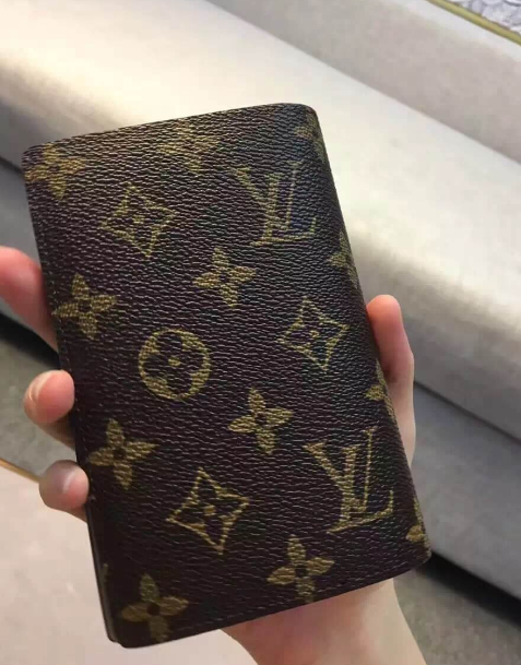 ซองใส่พาสปอร์ต lv passport cover รุ่นใหม่ ลายปิกาจู ,คิตตี้
