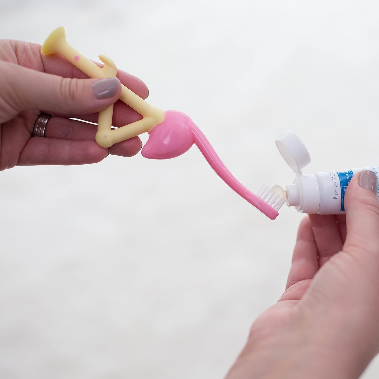 แปรงสีฟันสำหรับเด็กวัยเตาะแตะ Dr Brown's Flamingo Toddler Tootbrush