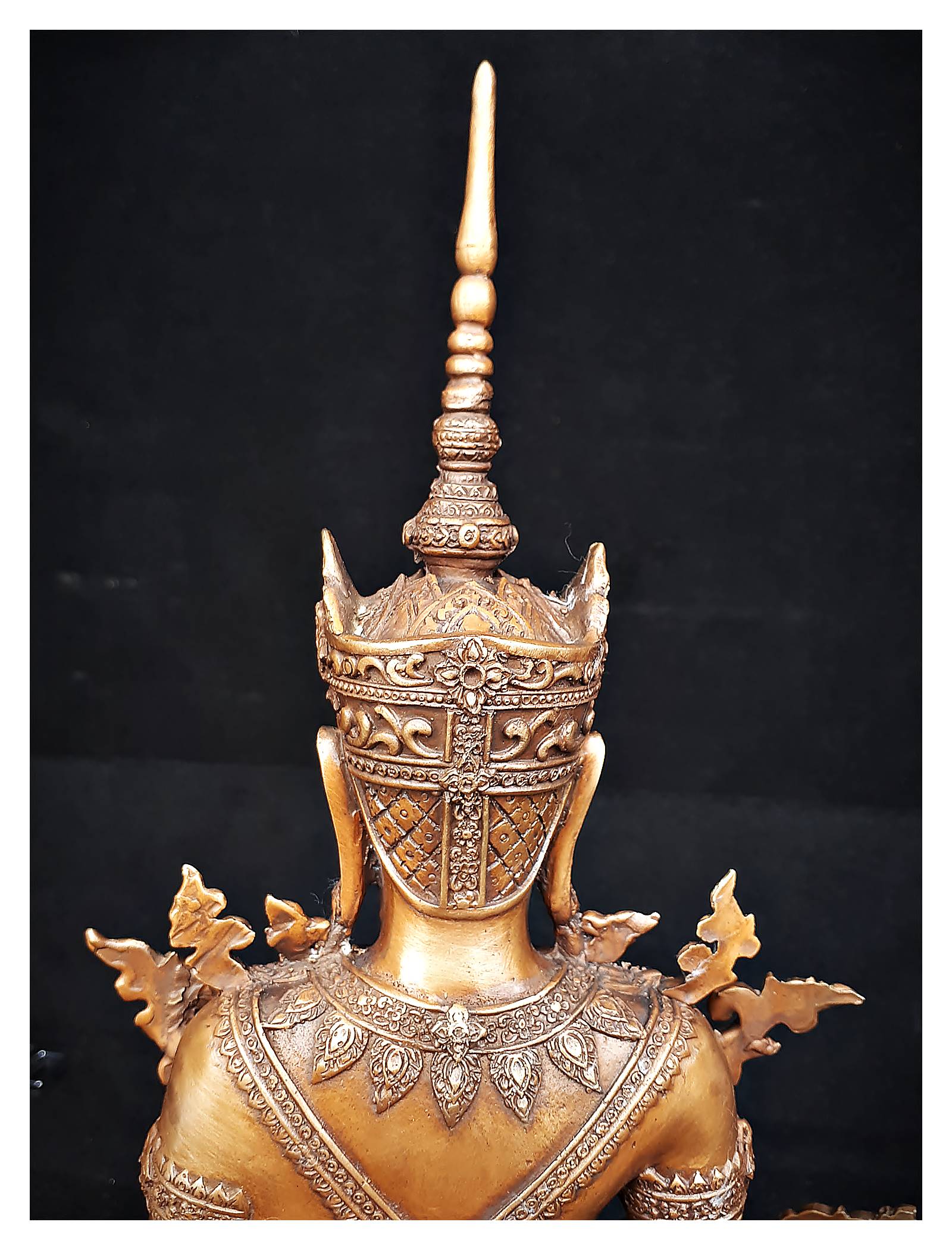 รูปหล่อ พระพุทธรูป พระจักรพรรดิ์ ทรงเครื่องพระจักรพรรดิ์ (ทองเหลืองรมดำ หน้าตัก 8-9นิิ้ว)