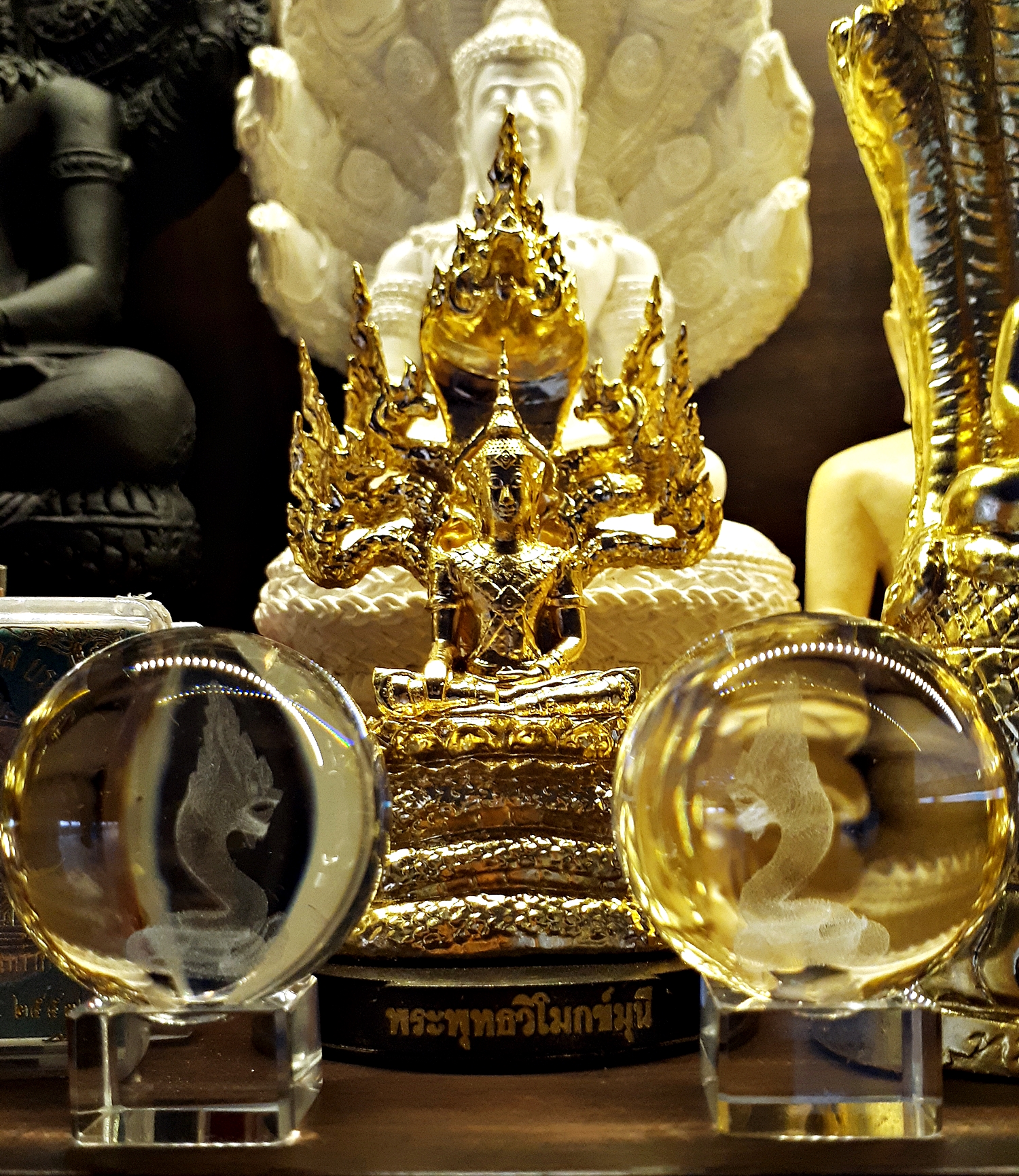 ลูกแก้ว ลายพญานาค 3มิติ ลูกเล็ก ขนาด4ซม. (ยิงเลเซอร์ลงลายในลูกแก้ว) ขายปลีก ขายส่ง