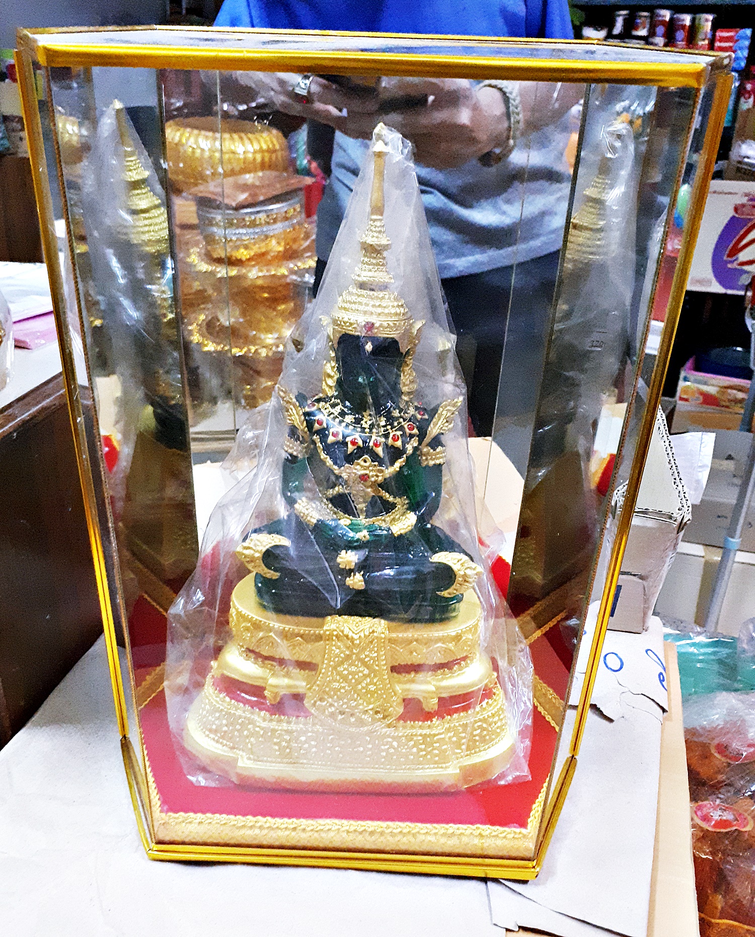 ตู้ครอบแก้วกระจก ทรงหกเหลี่ยม ใส่ครอบ วัตถุมงคล พระบุชา (ขายปลีก ขายส่ง)