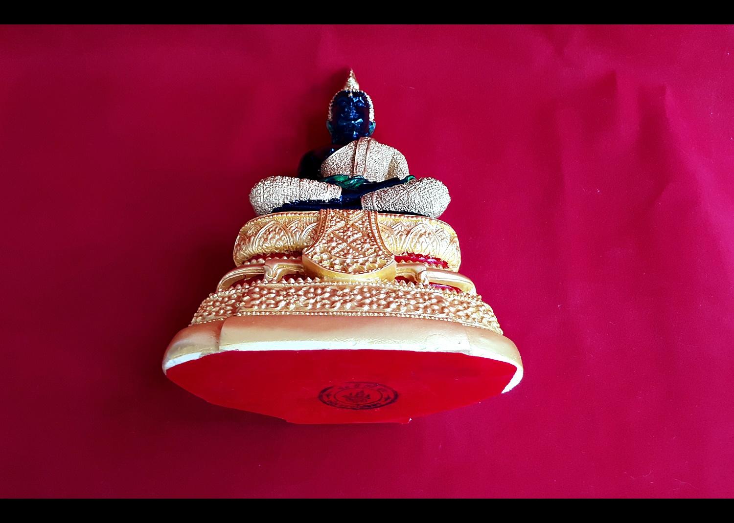 พระแก้วมรกต ฤดูฝน พระพุทธรูปบูชาขนาด 5 นิ้ว เนื้อเรซิ่น ลงสีทอง