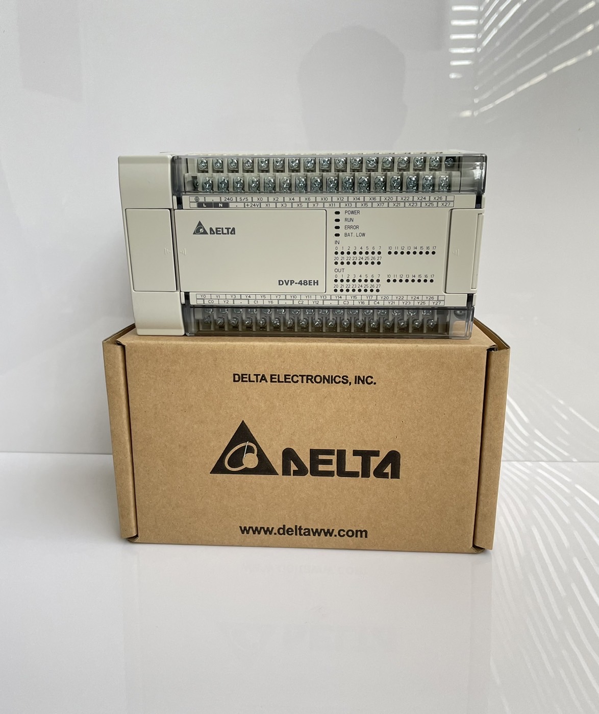 Delta PLC DVP Series Model:DVP48EH00R3 24DI/24DO 220V (Relay)