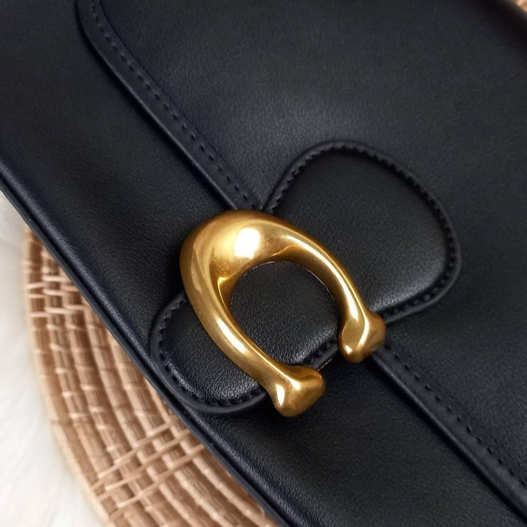 COACH SOFT TABBY SHOULDER BAG (แอดไลน์ก่อนสั่งซื้อ)