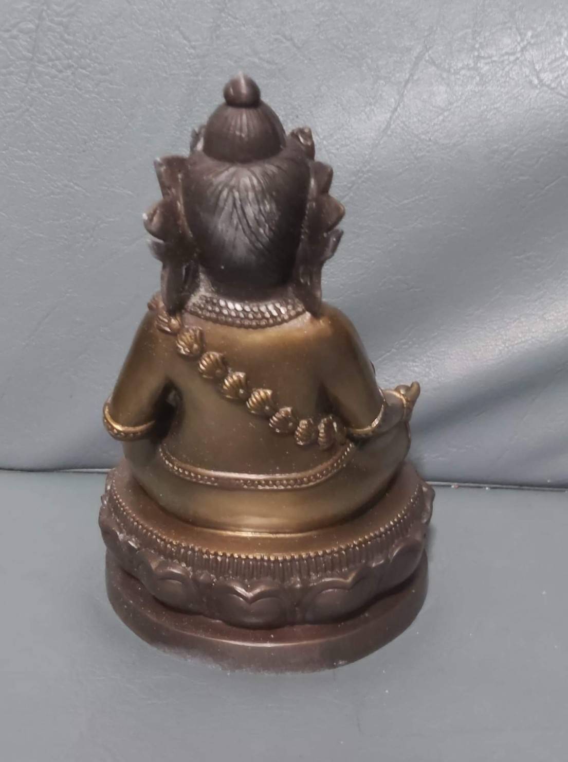 รูปหล่อ ท้าวเวสสุวรรณ ปาง ไฉ่ซิงเอี๊ย(ธนบดี) นั่งรับทรัพย์ เนื้อทองเหลือง ปี2564 #รับประกันแท้ - (เทพเจ้าแห่งโชคลาภ ความมั่งคั่ง) (ขนาดตั้งบูชา หน้าตัก4นิ้ว ฐาน4นิ้วครึ่ง สูง6นิ้ว) #พิธีนี้ไฉ่ซิงเอี๊ยท่านมาสงเคราะห์ปลุกเสกเอง