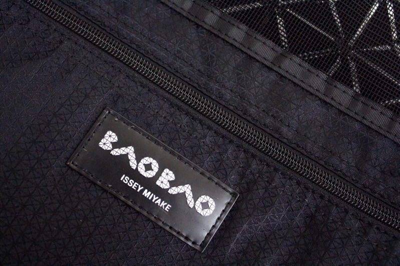 พร้อมส่ง กระเป๋า issey 10*10 มีหลายสี สอบถามได้ค่ะ