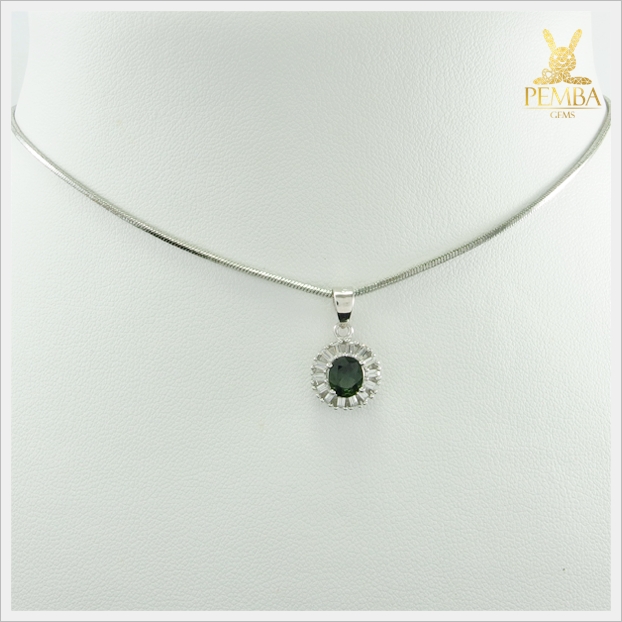 จี้เขียวส่อง บางกะจะ จี้พลอยแท้ สวยเก๋