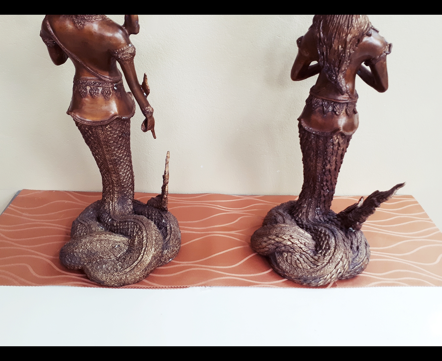 รูปหล่อ พญานาคราช คู่ (ท่านปู่นาคา-ปู่ศรีสุทโธ ท่านยานาคี-ศรีปทุมวัน) พญานาคปรก 9ตน 9หัว โลหะทองเหลืองรมดำ (ขนาดบูชา องค์ขนาดใหญ่ สูง 25นิ้ว) (ขายปลีก ขายส่ง)