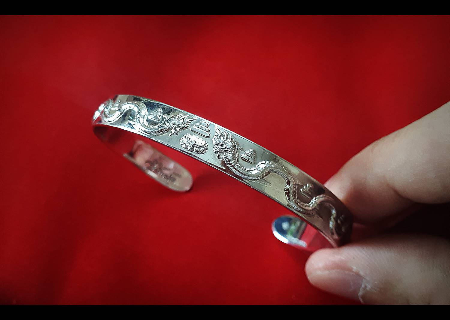 กำไล นวหรคุณ เนื้อเงินแท้ รุ่นแรก ปี2560 - หลวงพ่อเล็ก วัดท่าขนุน