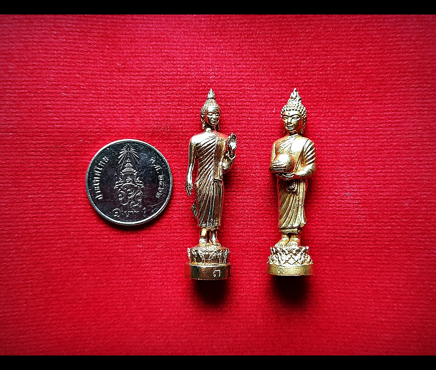 รูปหล่อ พระลีลาประทานพร หลวงพ่อไหลมาเทมา(สมเด็จองค์ปฐม พระพุทธ ปางอุ้มบาตร) เนื้อสัมฤทธิ์ชุบทอง ปี2563 #รับประกันแท้