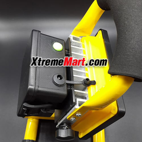 ไฟฉายสปอร์ตไลท์ 30W 24 LED W804 IP65 LED Floodlights 2400LM Rechargeable Outdoor Lawn Lamp