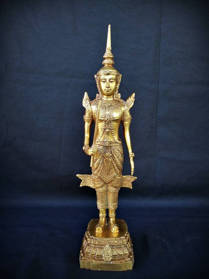 รูปหล่อ ท้าวมหาราชทั้งสี่ (ท้าวจตุโลกบาลทั้งสี่ : เวสสุวรรณ ธตรฐ วิรูปักษ์ วิรุฬหก) ท้าวมหาราชทั้ง4องค์ (ยังไม่ได้ปลุกเสก) เนื้อโลหะทองเหลือง สูง15นิ้ว