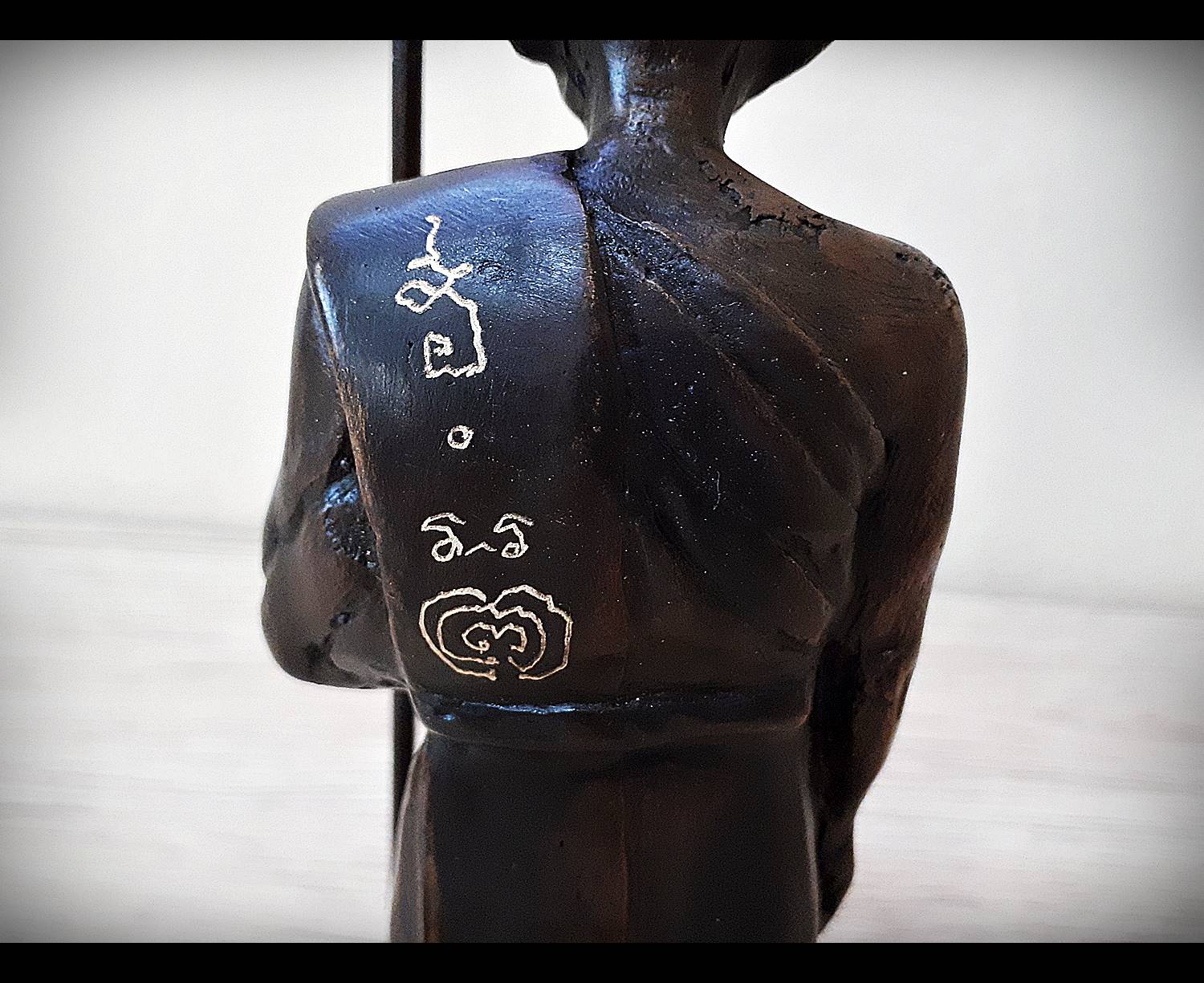 รูปหล่อ หลวงปุ่ศุข วัดปากคลองมะข่ามเฒ่า จ.ชัยนาท ยืนถือไม้เท้า เนื้อโลหะ (สูง7.5นิ้ว ฐาน4นิ้ว) ปี2561 #รับประกันแท้